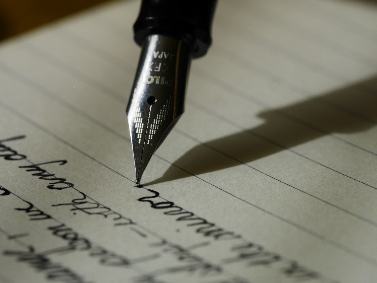 How to Translate a Corporate Blog Without It Sounding Like Google Translate (Including Content Localisation Tips) (en-GB)